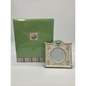 Hallmark Baby Picture Frame "This Little Piggy" / Pastel Scrapbook  Nursery Gift